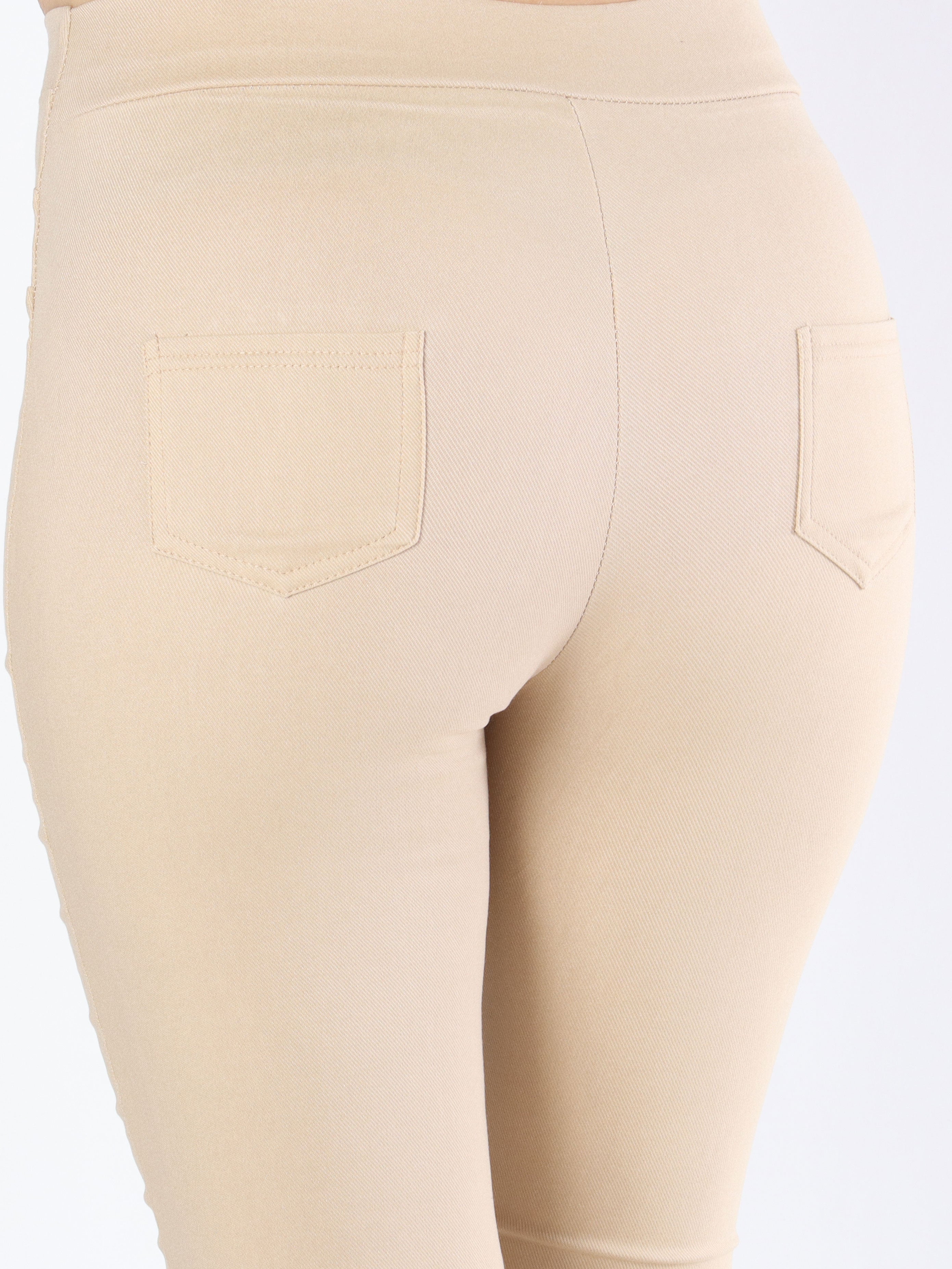 Tilla - Byxor med guldknappar fram